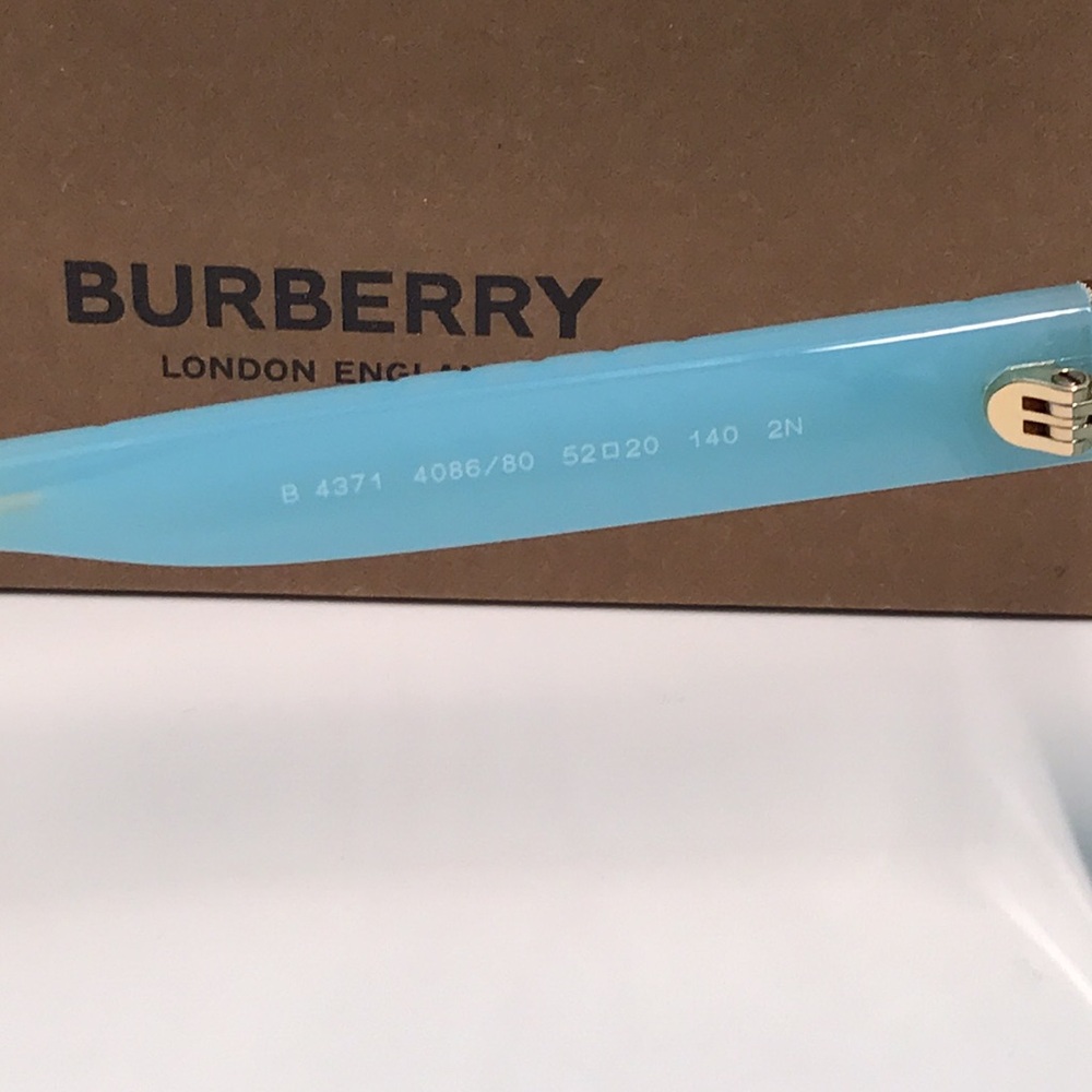 NEW AUTHENTIC Burberry Blue Women's Sunglasses BE4371 4086 - Picture 11 of 13